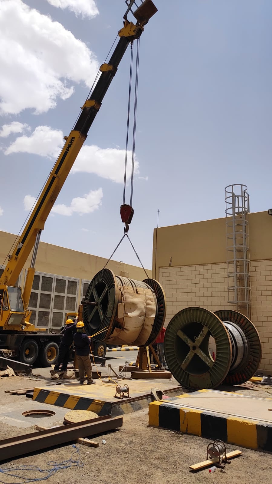 كابلات جهد متوسط 300 ملم